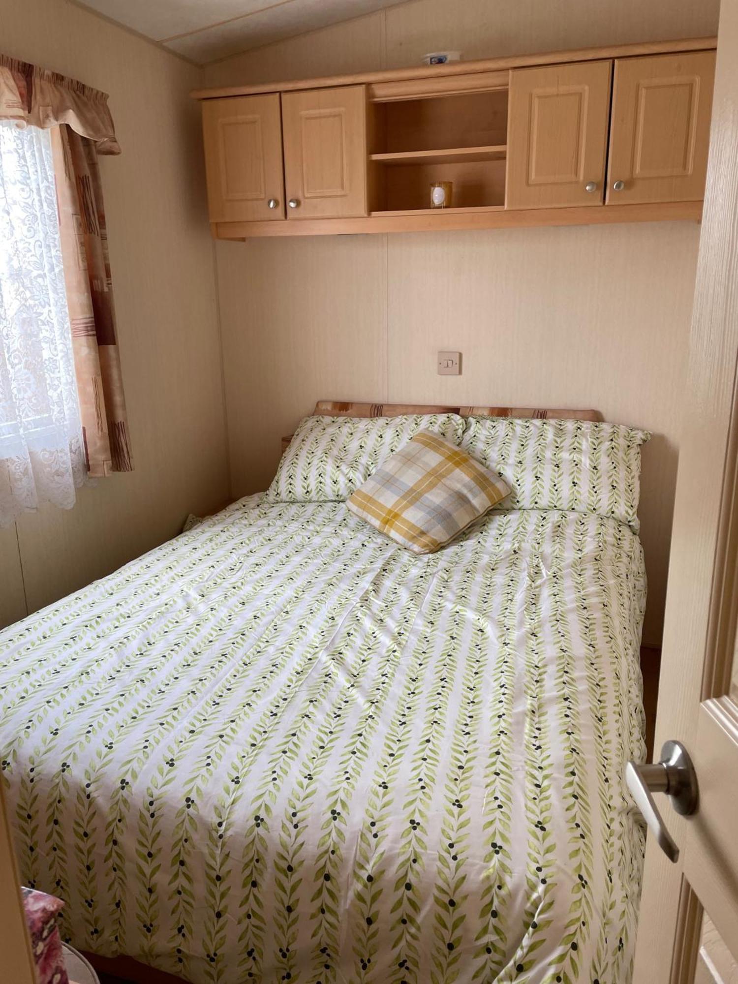 Cozy Camber Caravan 3 Bedroom Retreat With Decking Rye Εξωτερικό φωτογραφία