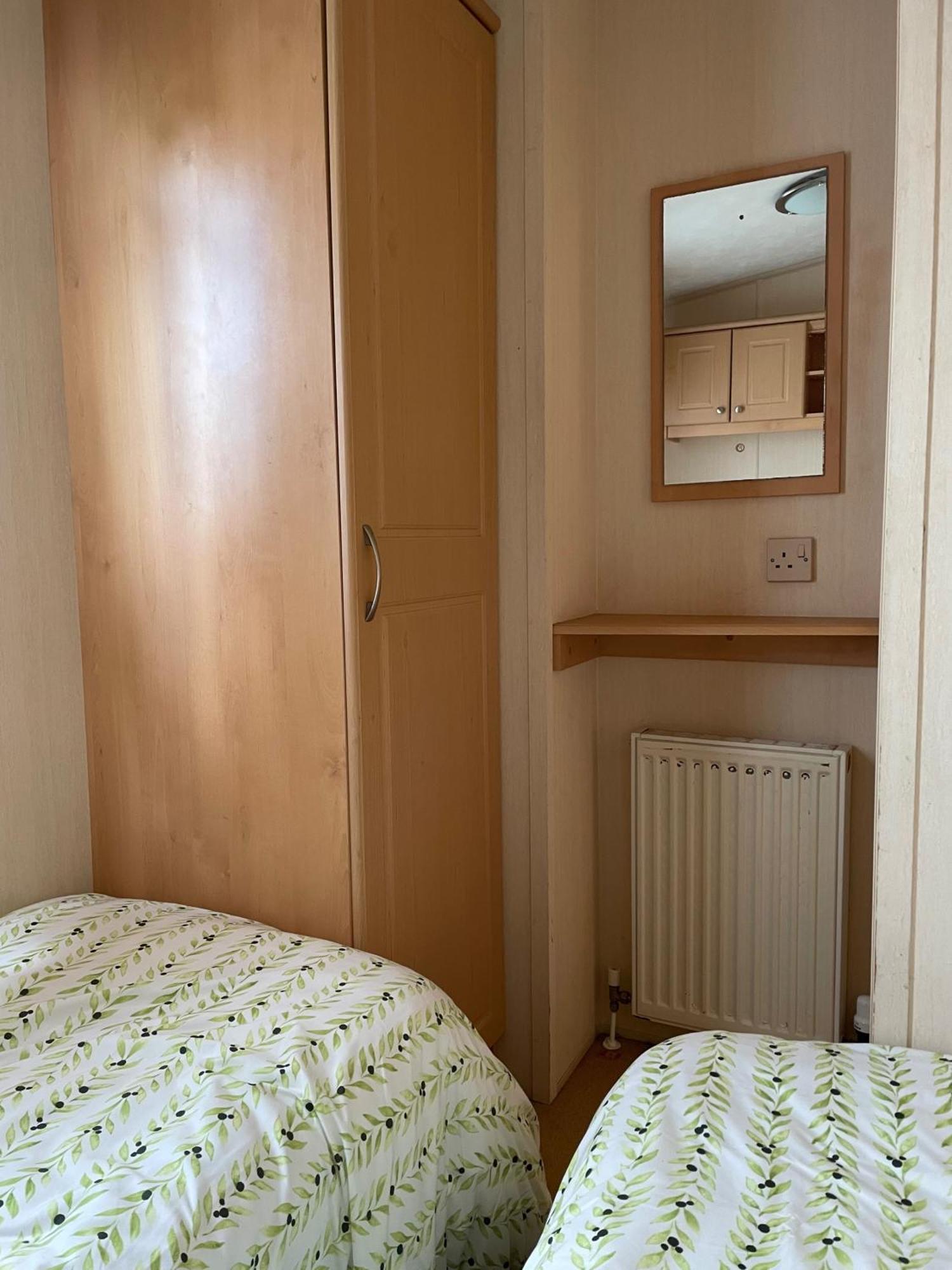 Cozy Camber Caravan 3 Bedroom Retreat With Decking Rye Εξωτερικό φωτογραφία